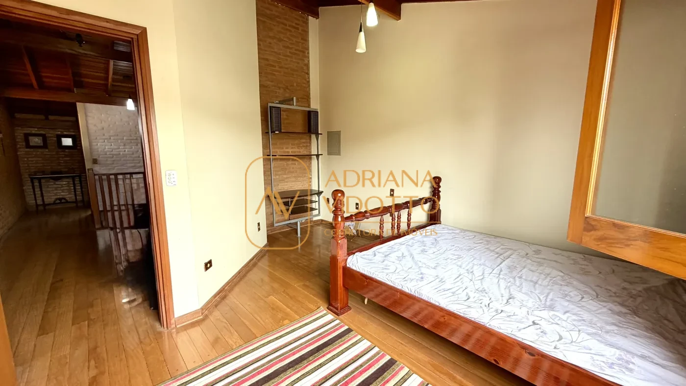 Imagem de SOBRADO A VENDA EM CONDOMÍNIO FLAMBOYANTS COM 2 SUITES TERREAS, MAIS 2 QUARTOS EM CIMA E QUINTAL GRAMADO