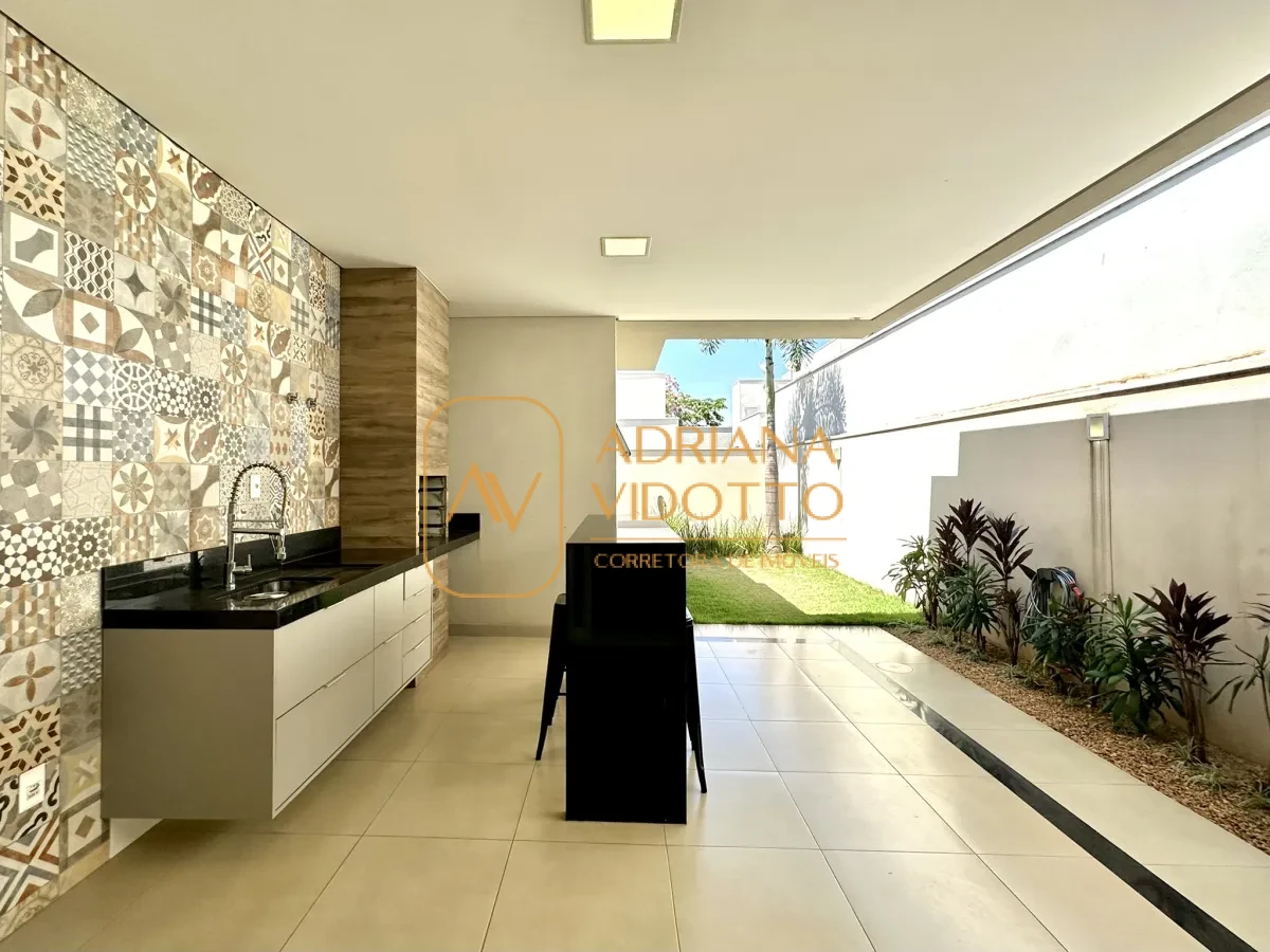 Imagem de CASA TERREA A VENDA VILLAGE DAMHA II COM 3 QUARTOS SENDO 1 SUITE MASTER E AREA GOURMET COM QUINTAL GRAMADO