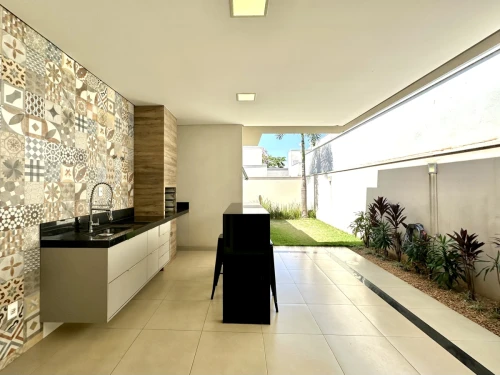 Imagem de CASA TERREA A VENDA VILLAGE DAMHA II COM 3 QUARTOS SENDO 1 SUITE MASTER E AREA GOURMET COM QUINTAL GRAMADO