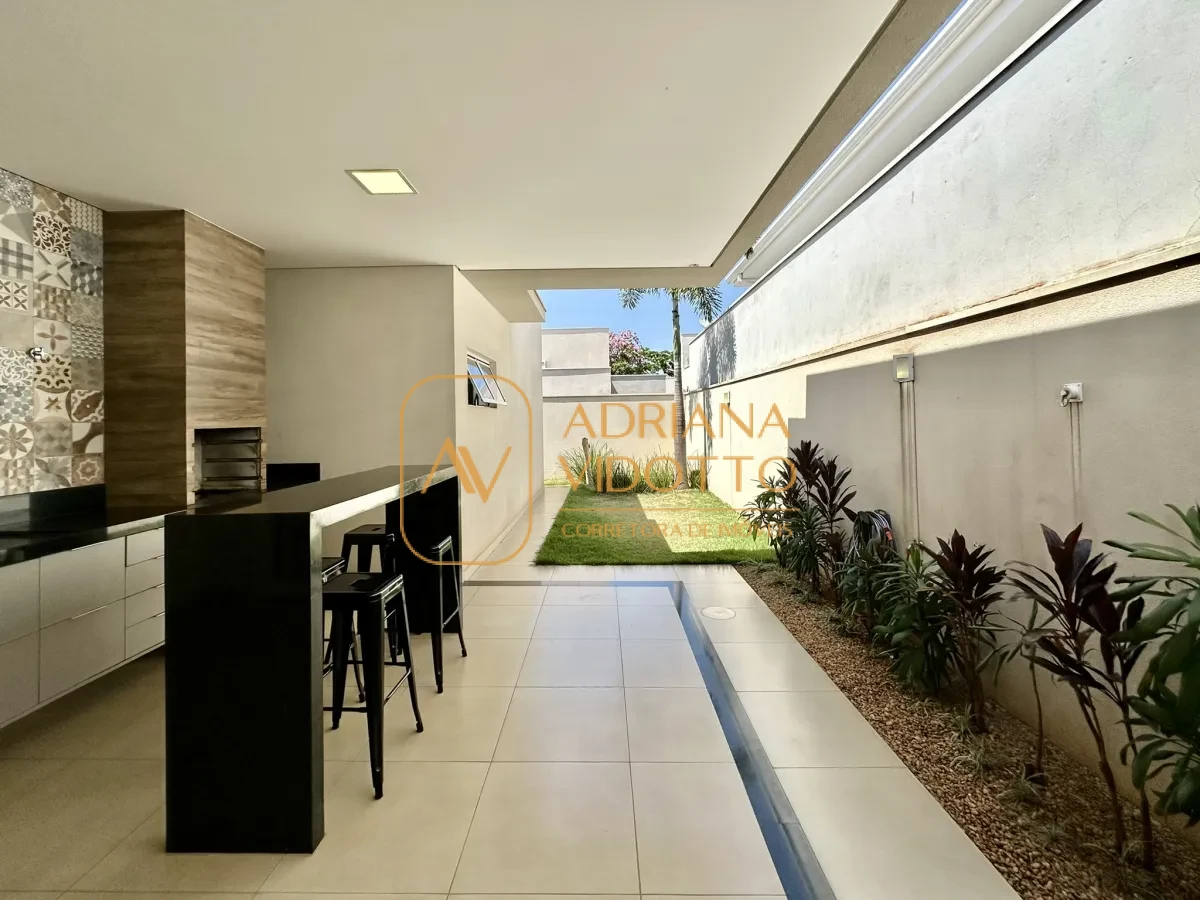 Imagem de CASA TERREA A VENDA VILLAGE DAMHA II COM 3 QUARTOS SENDO 1 SUITE MASTER E AREA GOURMET COM QUINTAL GRAMADO