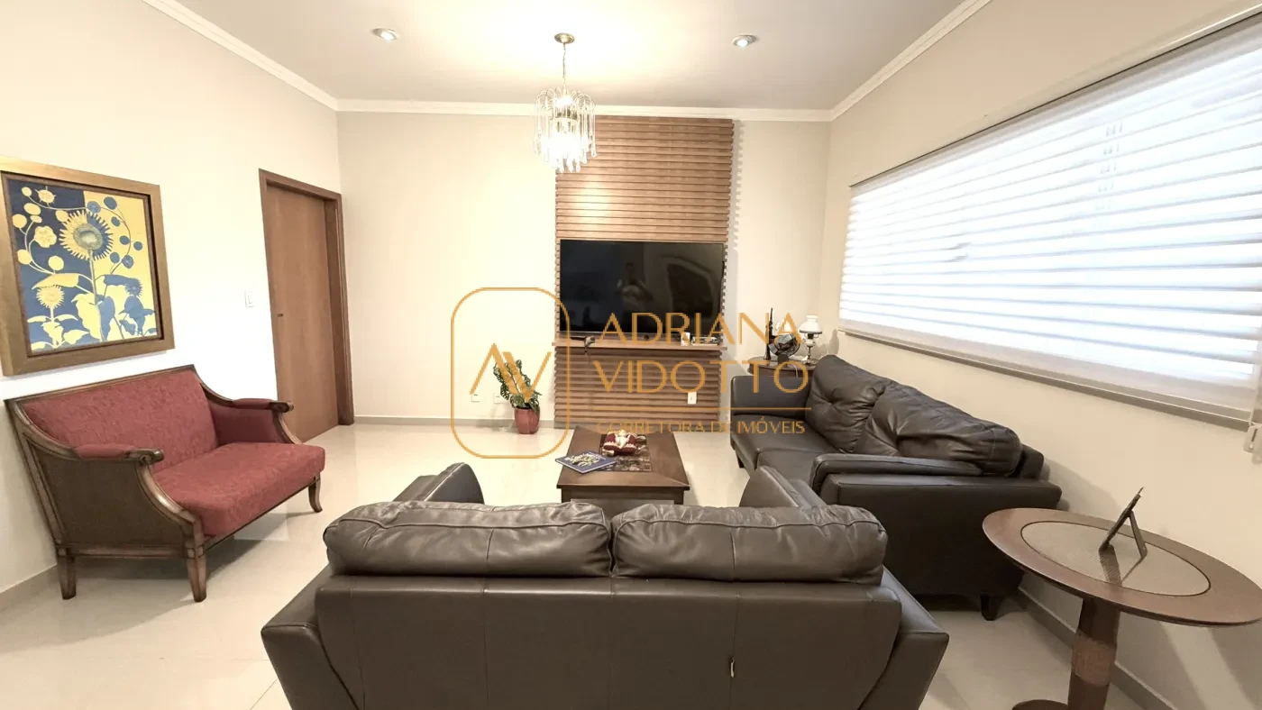 Imagem de CASA TERREA EM CONDOMÍNIO COM 3 SUÍTES, AREA GOURMET COM QUINTAL GRAMADO E COMPLETA DE ARMARIOS PLANEJADOS