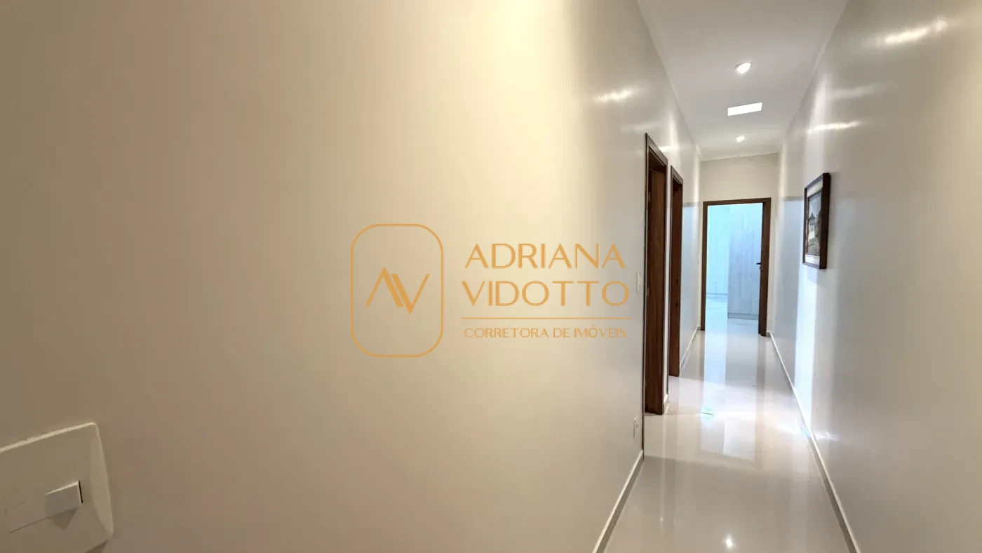 Imagem de CASA TERREA EM CONDOMÍNIO COM 3 SUÍTES, AREA GOURMET COM QUINTAL GRAMADO E COMPLETA DE ARMARIOS PLANEJADOS