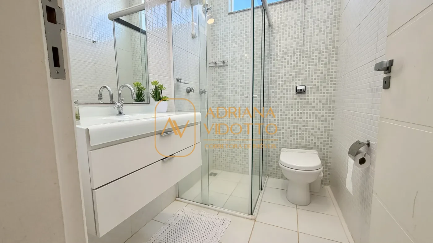 Imagem de IMÓVEL PREMIUM EM CONDOMINIO COM 3 SUÍTES, 3 SALAS, ÁREA GOURMET COM PISCINA AQUECIDA