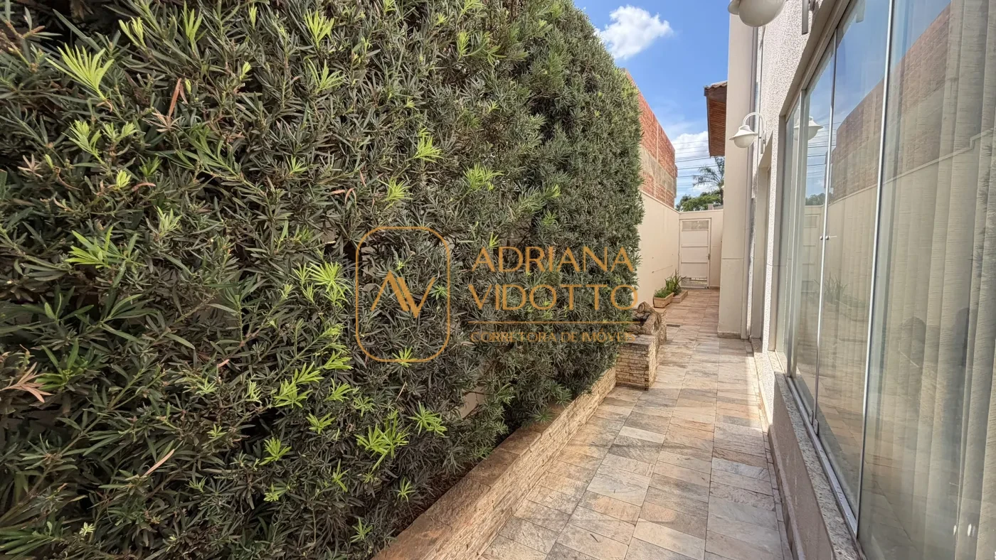 Imagem de IMÓVEL PREMIUM EM CONDOMINIO COM 3 SUÍTES, 3 SALAS, ÁREA GOURMET COM PISCINA AQUECIDA