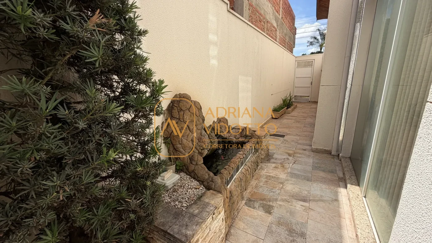 Imagem de IMÓVEL PREMIUM EM CONDOMINIO COM 3 SUÍTES, 3 SALAS, ÁREA GOURMET COM PISCINA AQUECIDA