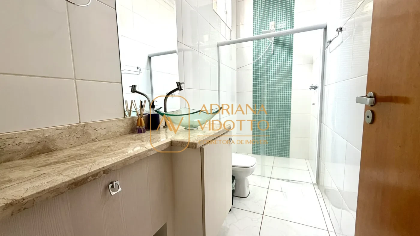 Imagem de IMÓVEL EM CONDOMÍNIO COM 3 QUARTOS, SENDO 1 SUÍTE, ENERGIA FOTOVOLTAICA