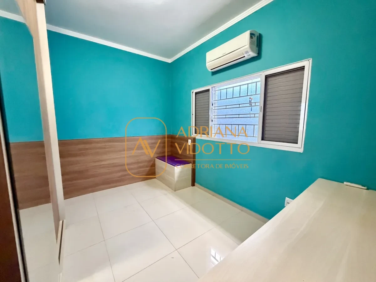 Imagem de CASA A VENDA EM CONDOMÍNIO COM ÁREA GOURMET COM PISCINA E SUITE ESPAÇOSA