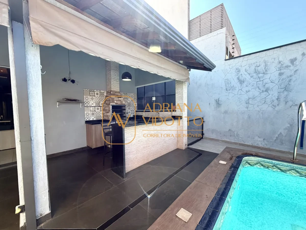 Imagem de CASA A VENDA EM CONDOMÍNIO COM ÁREA GOURMET COM PISCINA E SUITE ESPAÇOSA