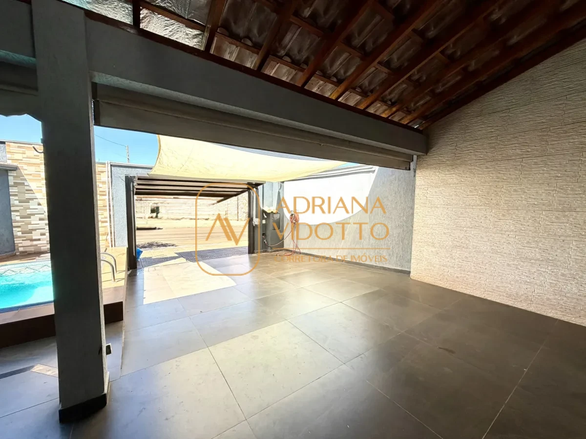 Imagem de CASA A VENDA EM CONDOMÍNIO COM ÁREA GOURMET COM PISCINA E SUITE ESPAÇOSA