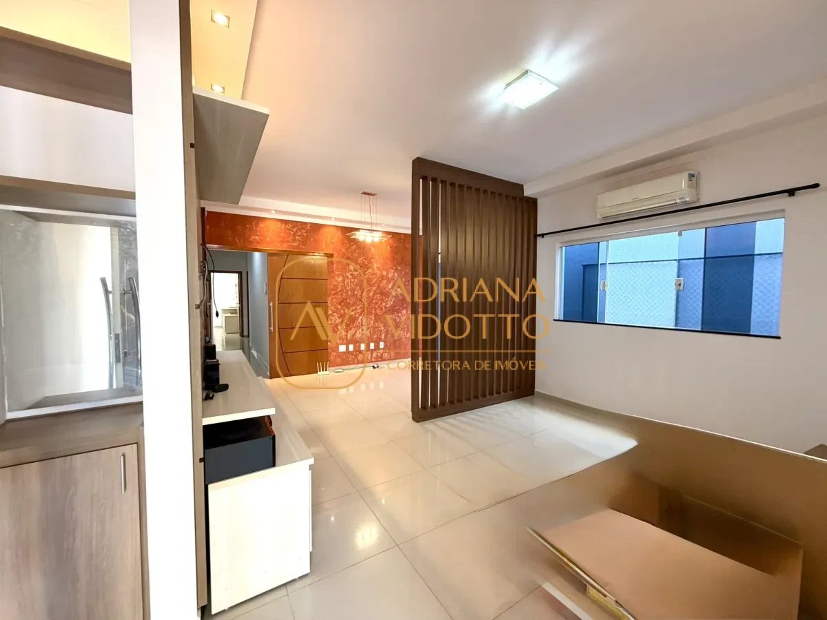 Imagem de CASA A VENDA EM CONDOMÍNIO COM ÁREA GOURMET COM PISCINA E SUITE ESPAÇOSA