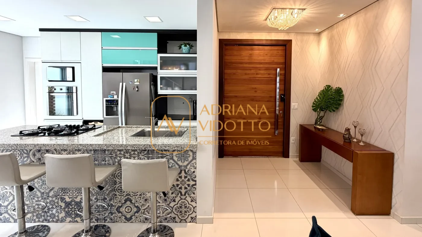 Imagem de CASA TÉRREA EM CONDOMÍNIO BUONA VITA COM 3 QUARTOS, ÁREA GOURMET, QUINTAL GRAMADO E MEZANINO COM ESCRITÓRIO