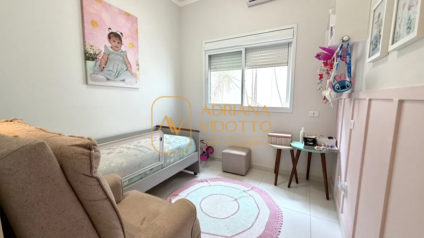 Imagem de CASA TÉRREA EM CONDOMÍNIO BUONA VITA COM 3 QUARTOS, ÁREA GOURMET, QUINTAL GRAMADO E MEZANINO COM ESCRITÓRIO