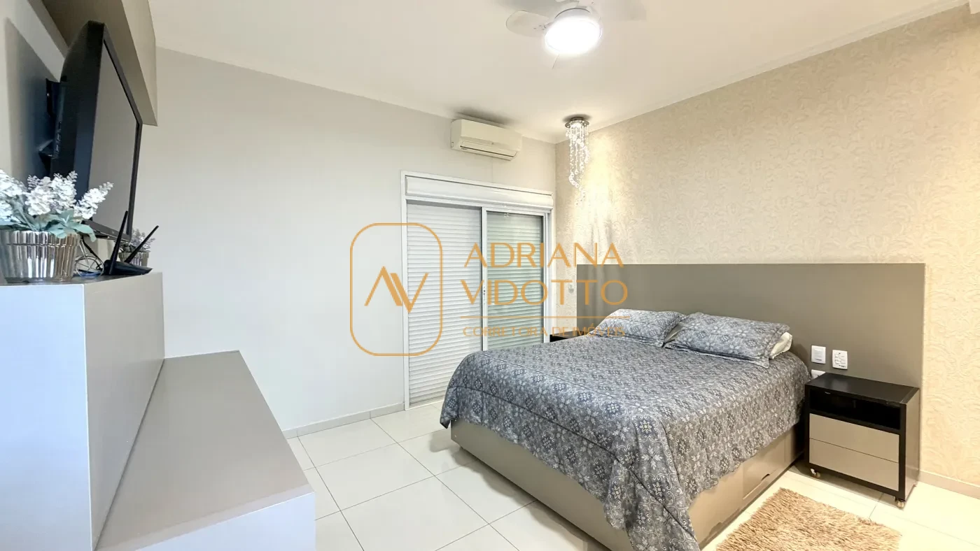 Imagem de CASA TÉRREA EM CONDOMÍNIO BUONA VITA COM 3 QUARTOS, ÁREA GOURMET, QUINTAL GRAMADO E MEZANINO COM ESCRITÓRIO