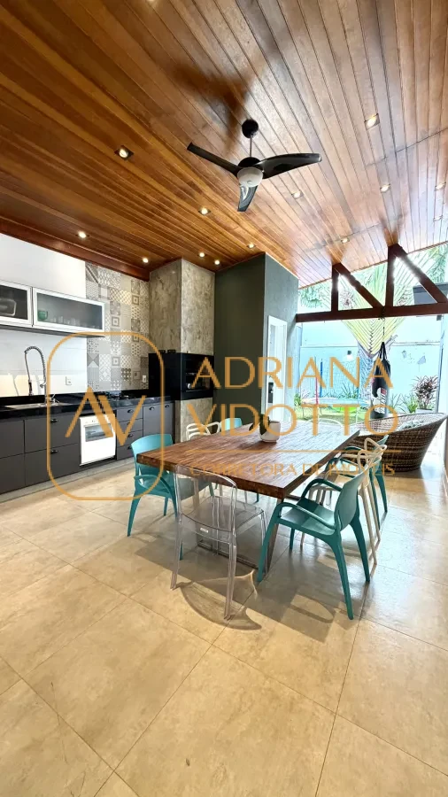 Imagem de CASA TÉRREA EM CONDOMÍNIO BUONA VITA COM 3 QUARTOS, ÁREA GOURMET, QUINTAL GRAMADO E MEZANINO COM ESCRITÓRIO