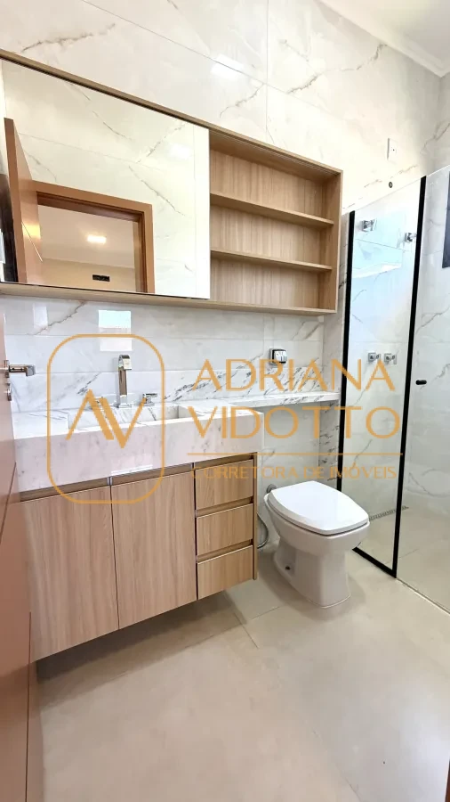 Imagem de CASA A VENDA VILLAGE DAMHA III COM 3 SUÍTES, ESCRITÓRIO E ÁREA GOURMET