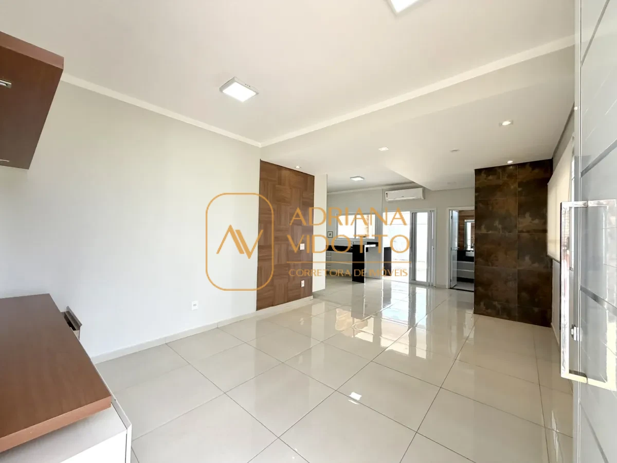 Imagem de SOBRADO À VENDA COM 3 QUARTOS SENDO 1 SUÍTE,  ÁREA GOURMET E PISCINA AQUECIDA.