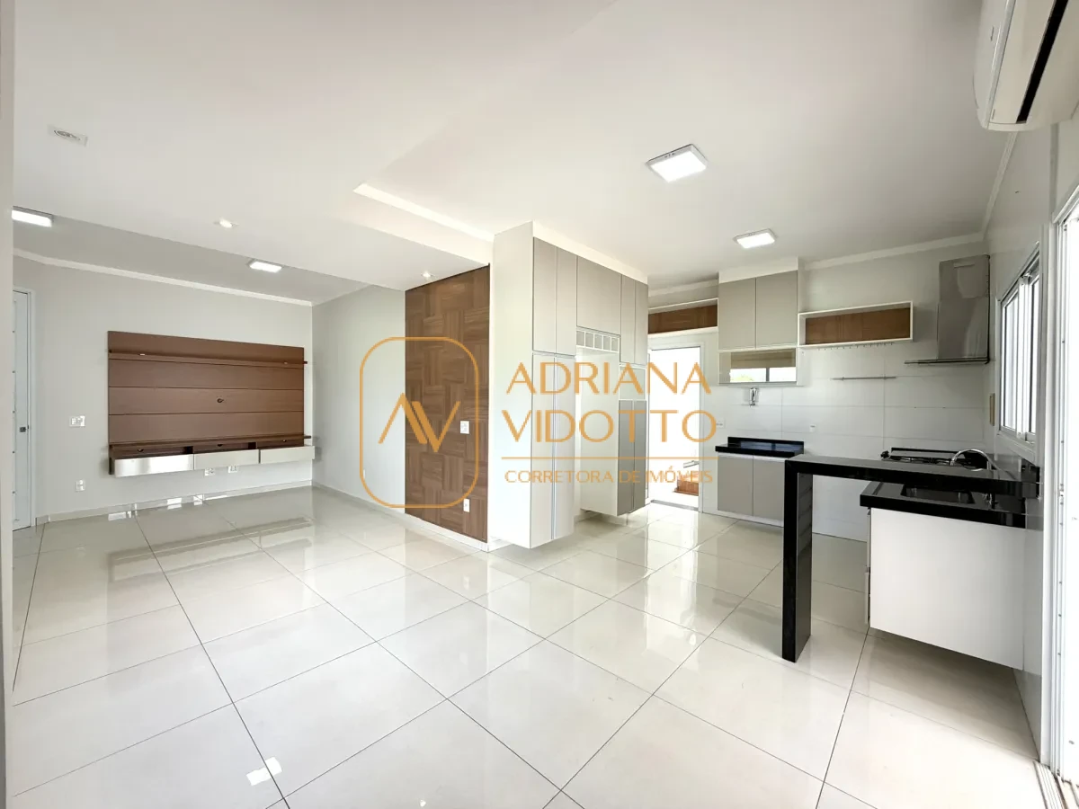 Imagem de SOBRADO À VENDA COM 3 QUARTOS SENDO 1 SUÍTE,  ÁREA GOURMET E PISCINA AQUECIDA.
