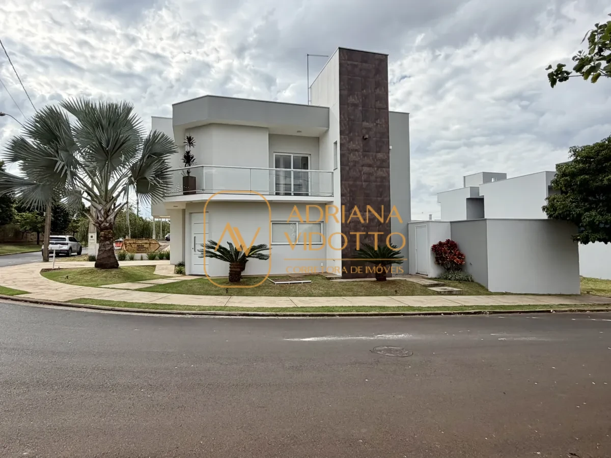 Imagem de SOBRADO À VENDA COM 3 QUARTOS SENDO 1 SUÍTE,  ÁREA GOURMET E PISCINA AQUECIDA.
