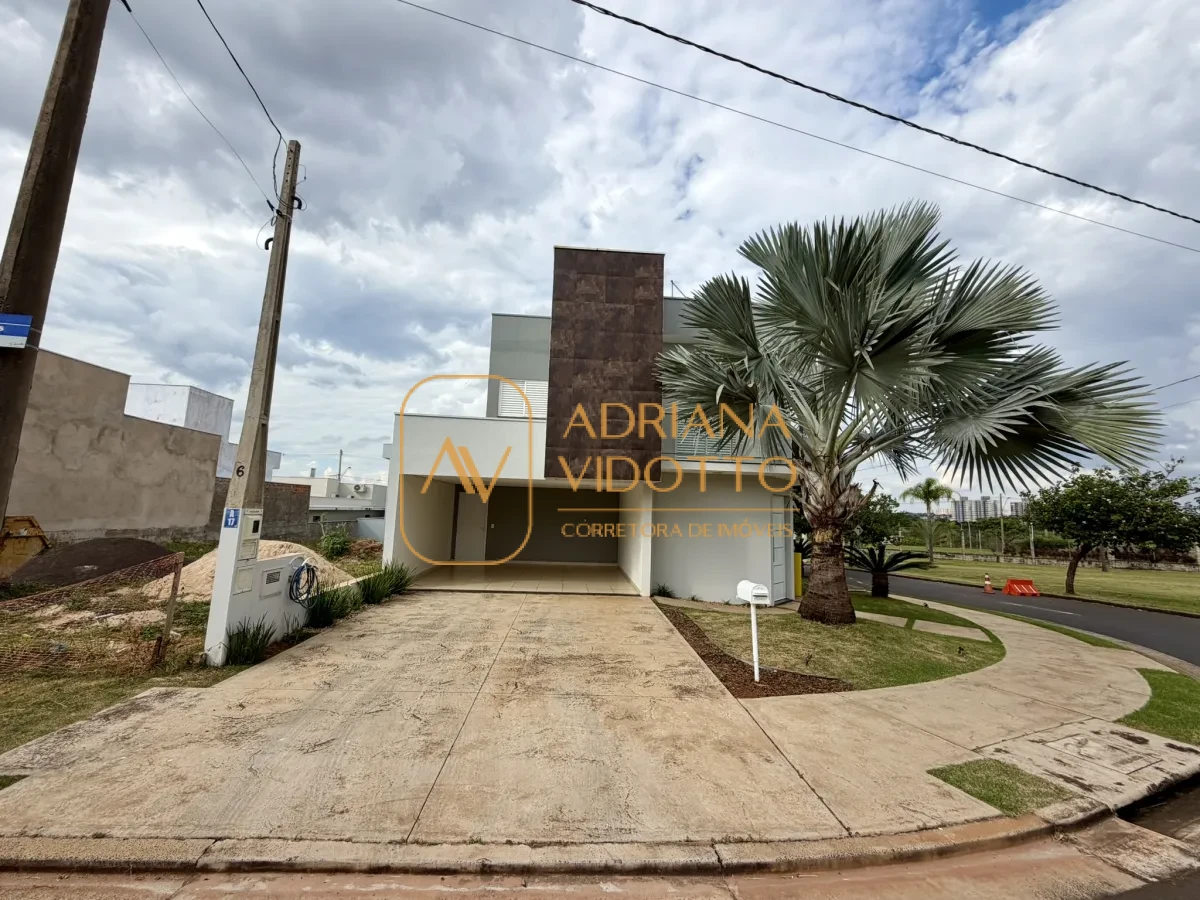 Imagem de SOBRADO À VENDA COM 3 QUARTOS SENDO 1 SUÍTE,  ÁREA GOURMET E PISCINA AQUECIDA.